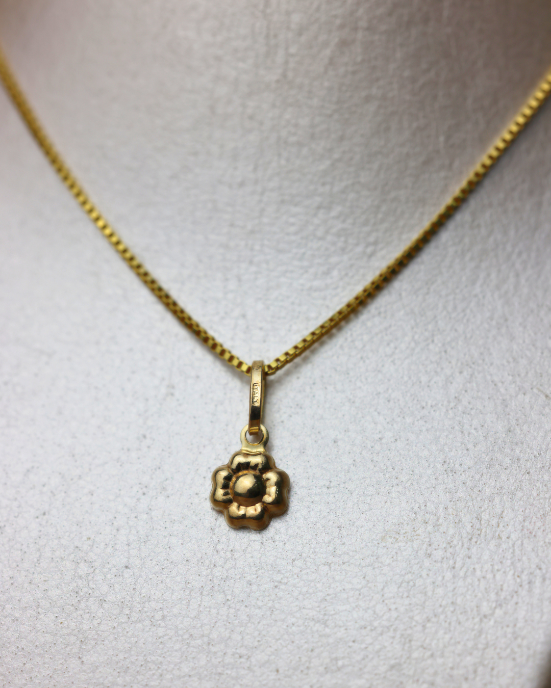 Dije de florecita + cadena veneciana #263
