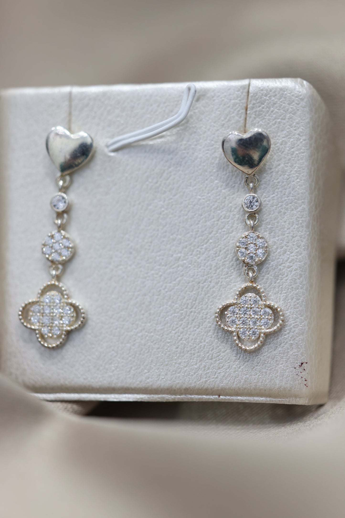Aretes colgantes corazón #A69