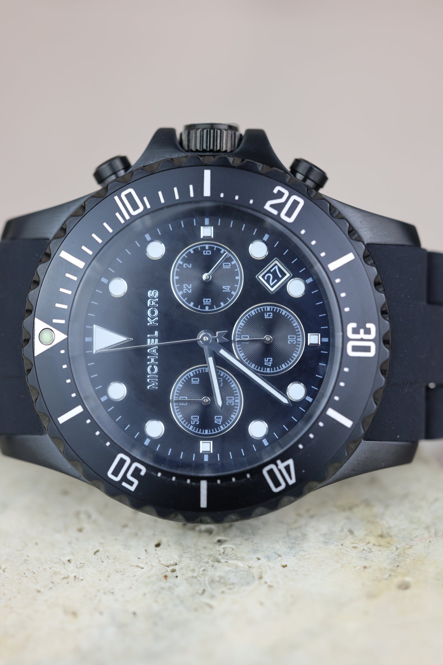 Reloj negro MK #406