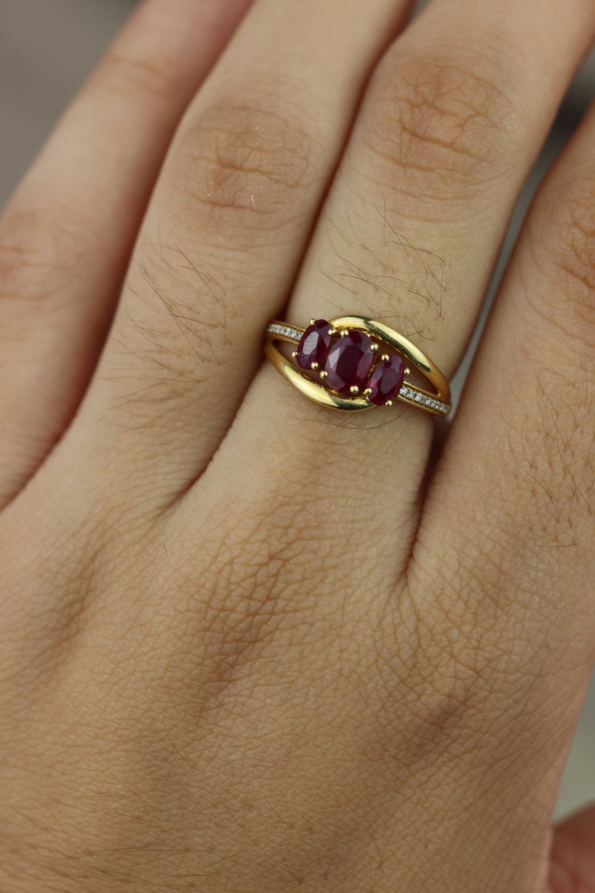 Oval-cut ruby ring