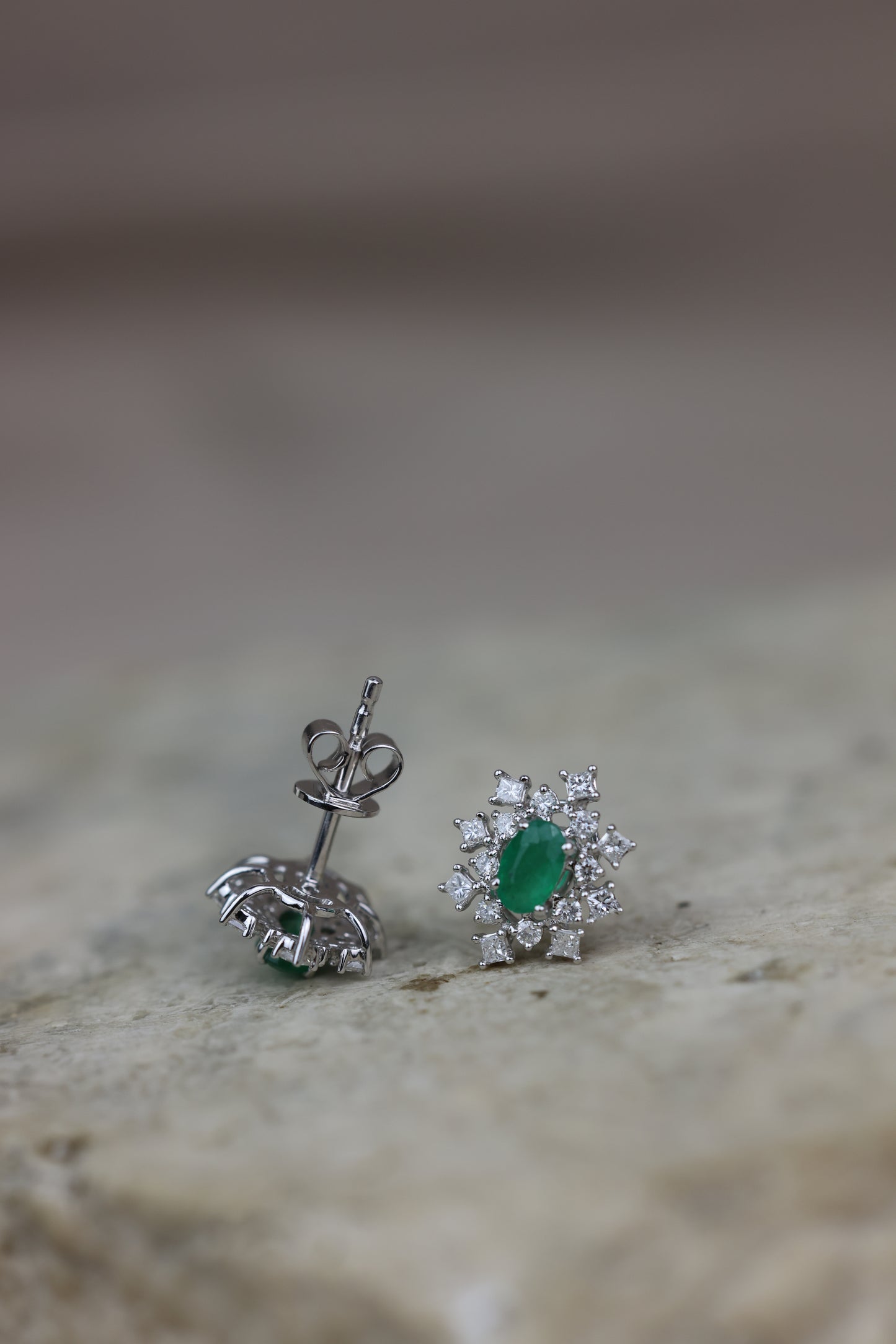 EMERALD EARRING (SNOW) O/B #15013
