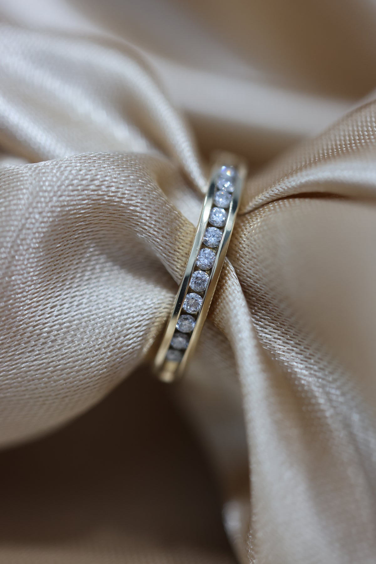 Diamond band