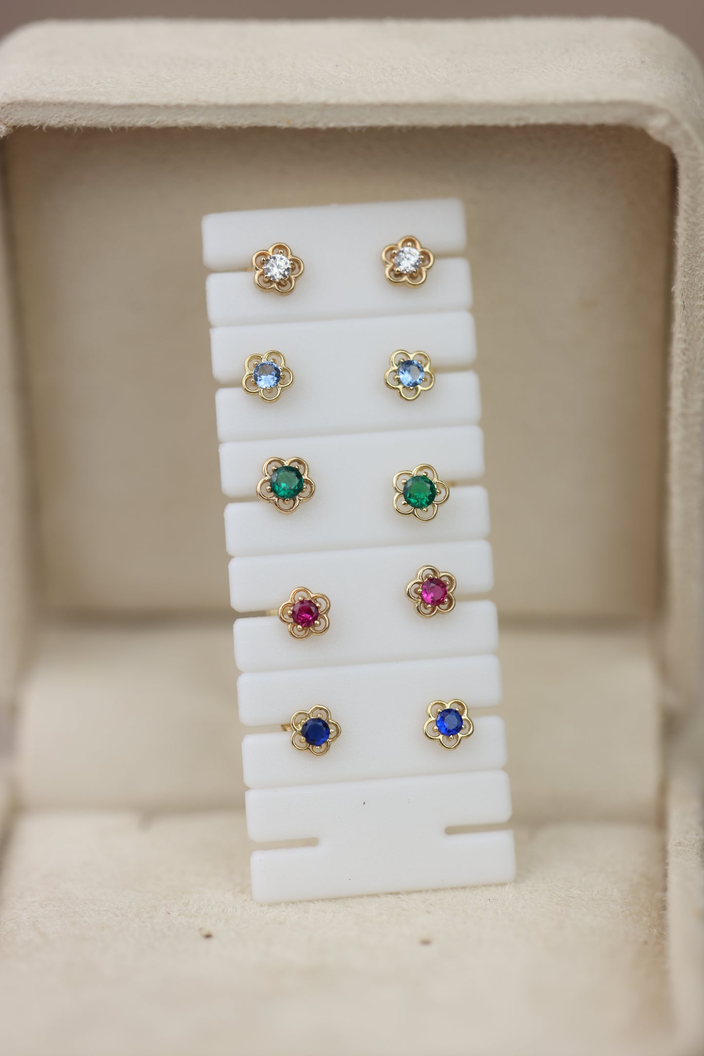 Aretes de florecita #528