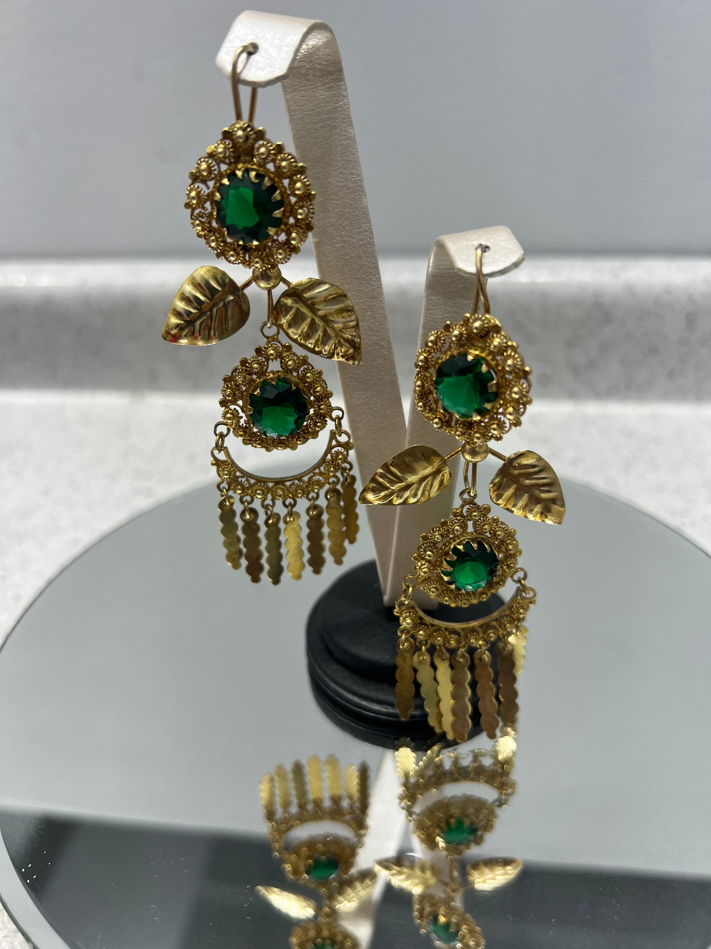 Zarcillos con piedras verdes y brillos #pt5