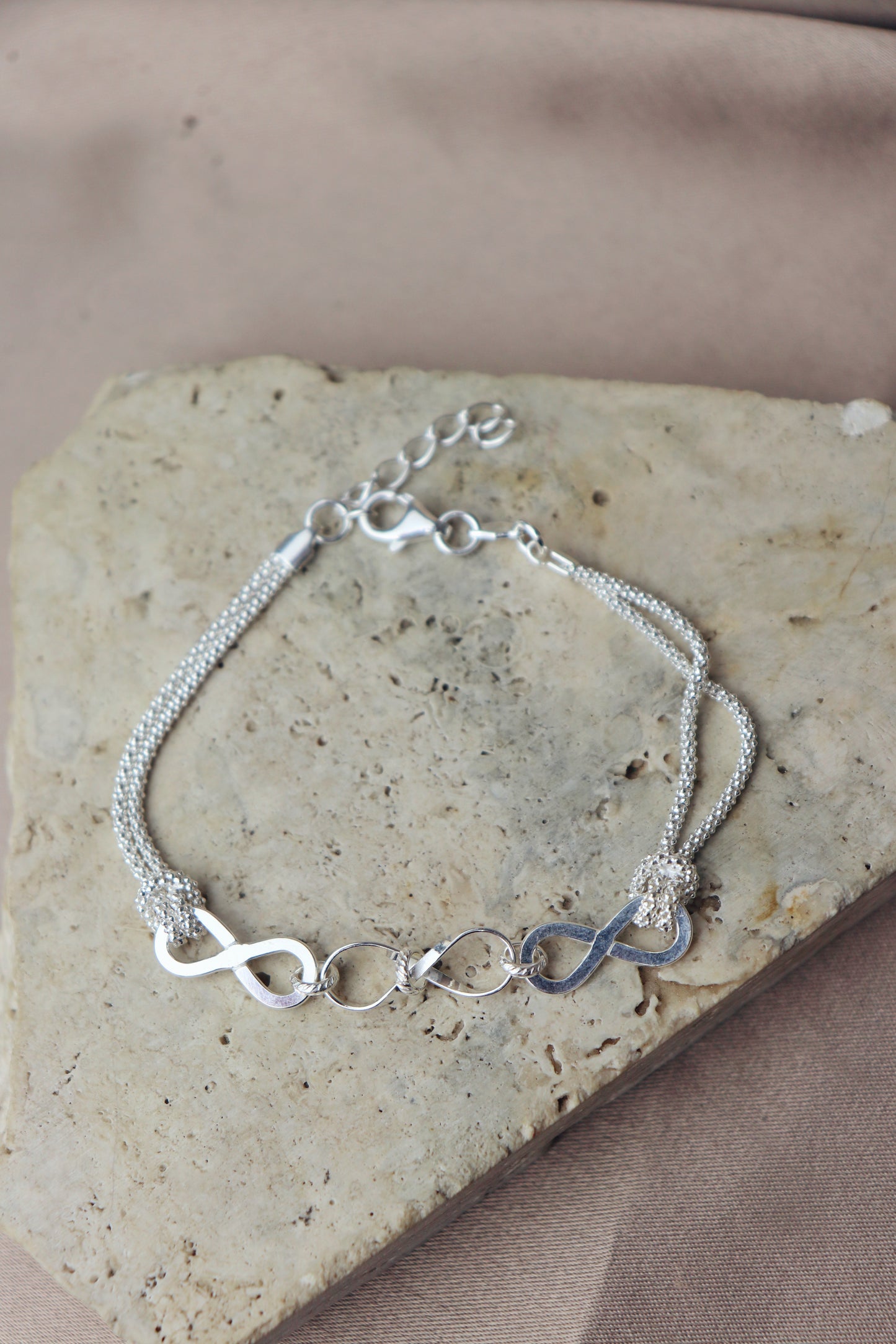 Pulsera de infinitos #133