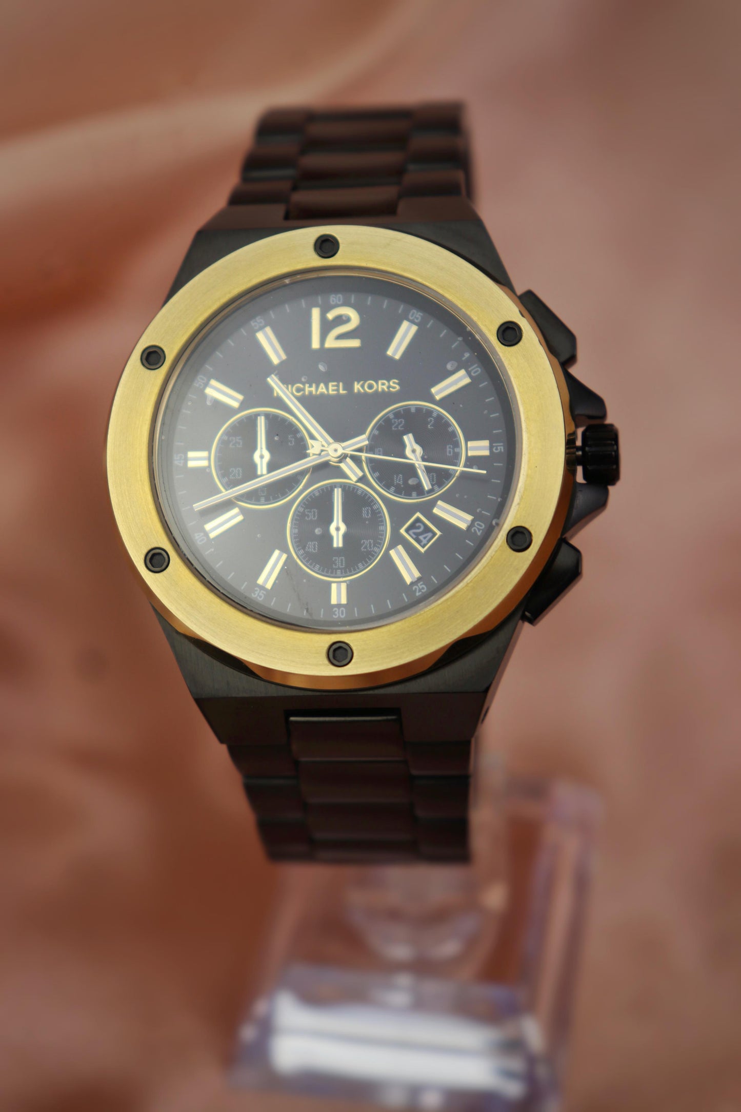 Reloj Michael Kors Negro con Detalles Dorados