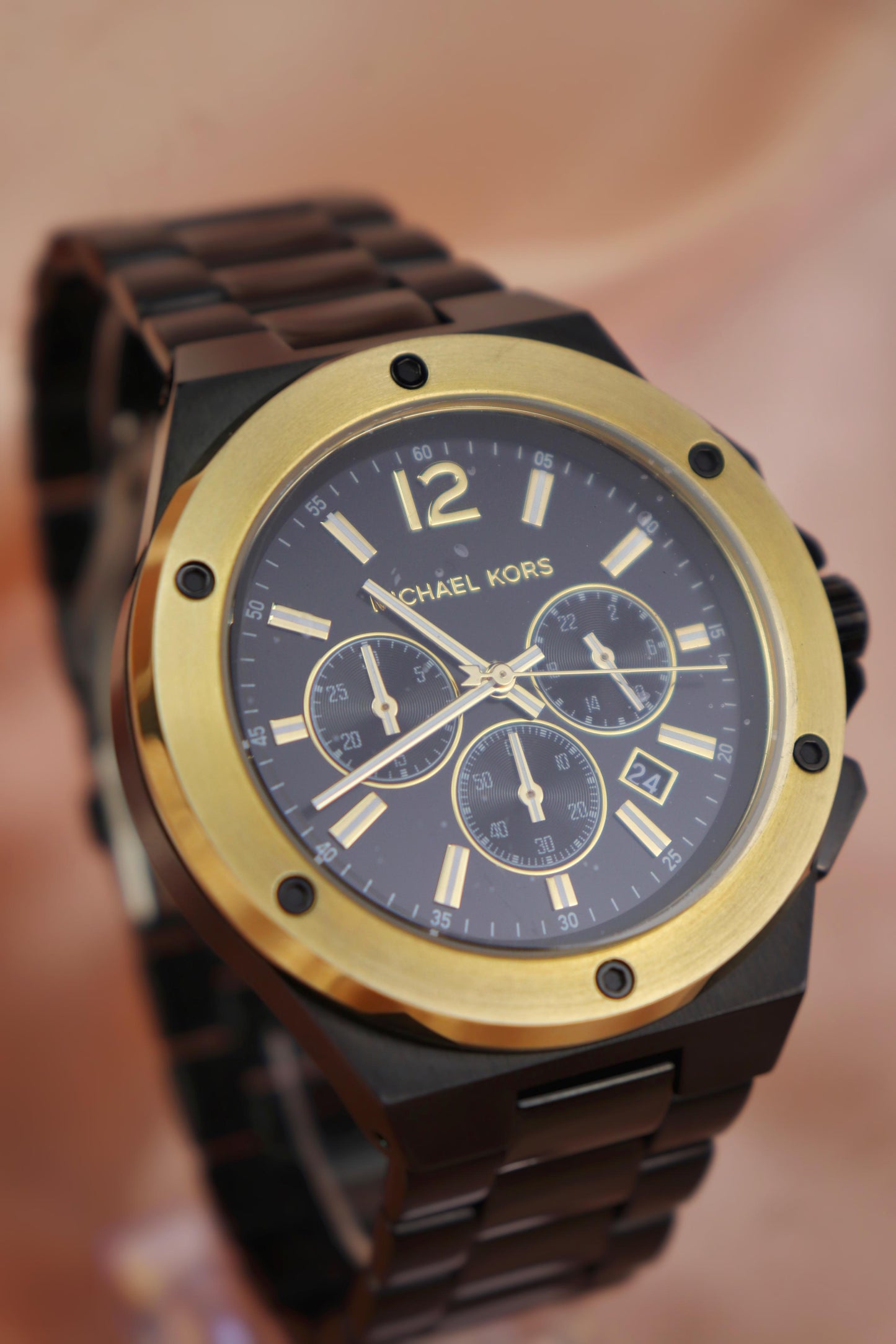 Reloj Michael Kors Negro con Detalles Dorados