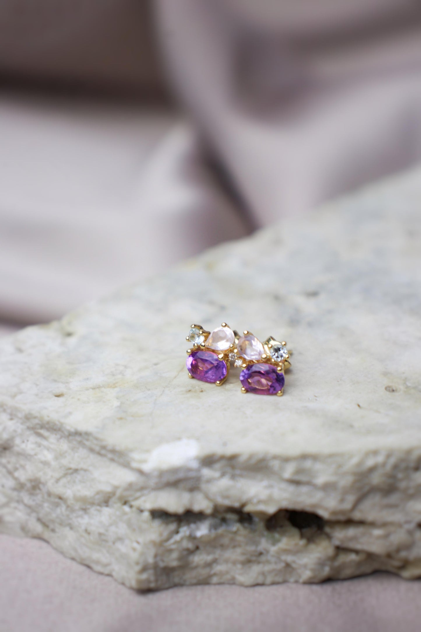 Aretes con amatista y piedras preciosas#09