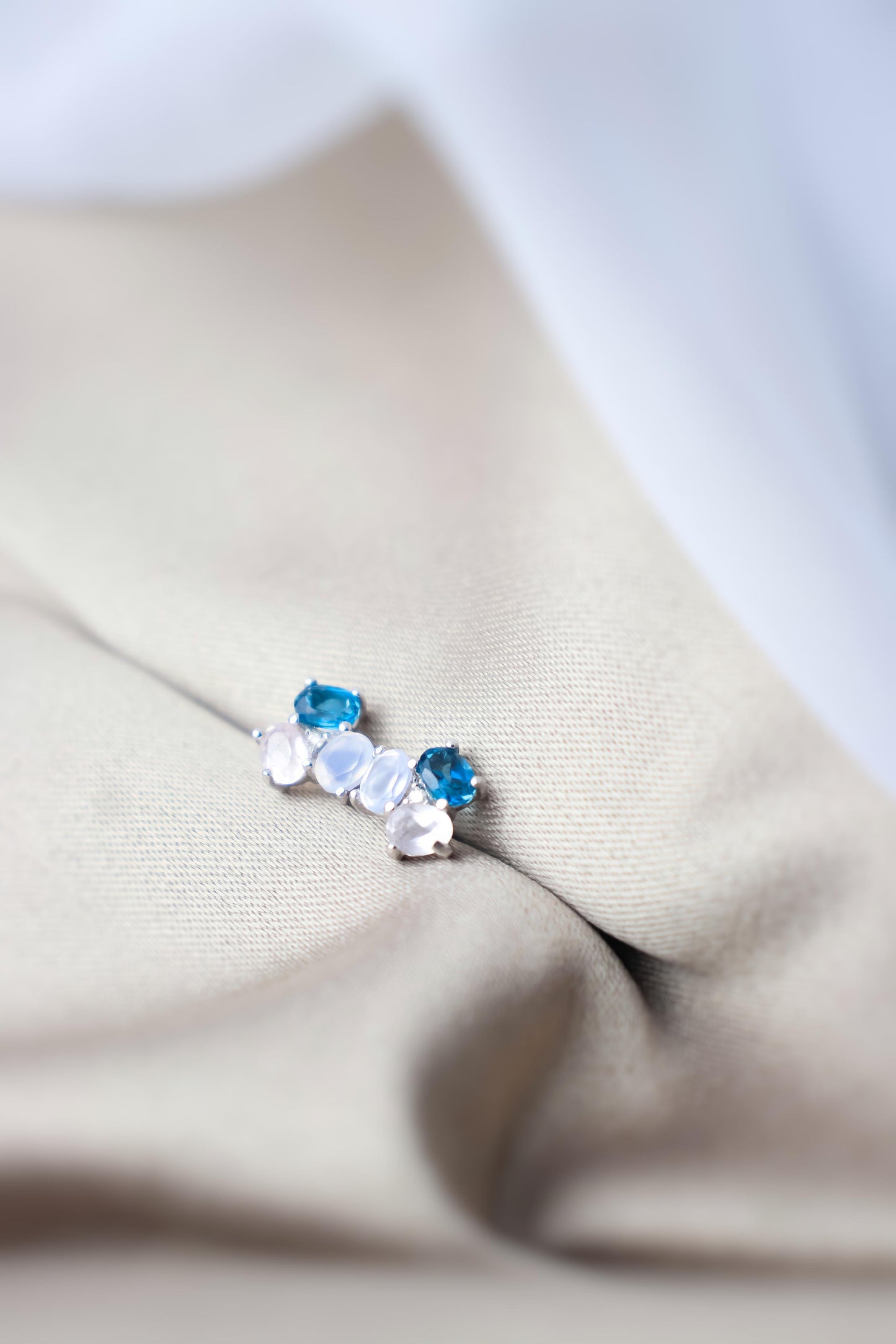 Aretes en oro blanco con aguamarinas y diamantes#16