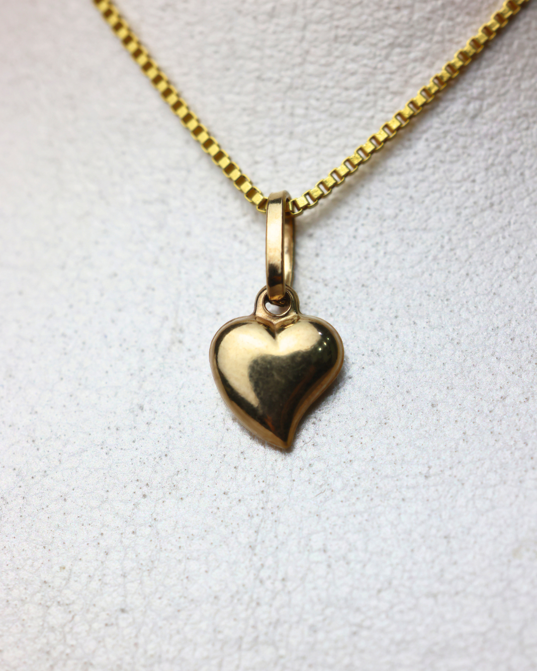 Dije de corazón ovalado + cadena veneciana #261