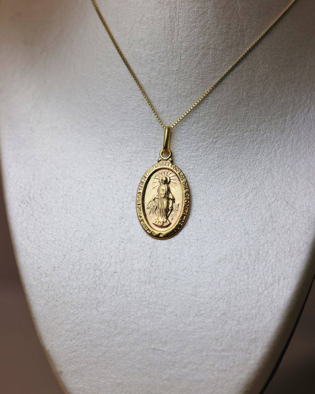 Dije de La Milagrosa mediana + Cadena veneciana #258