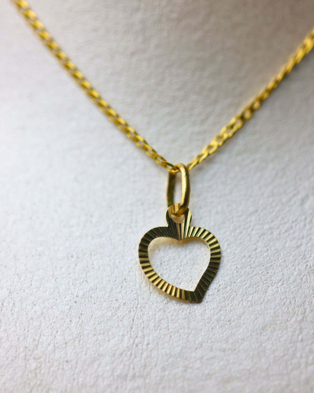 Dije de corazón mediano + cadena mini gourmet #253