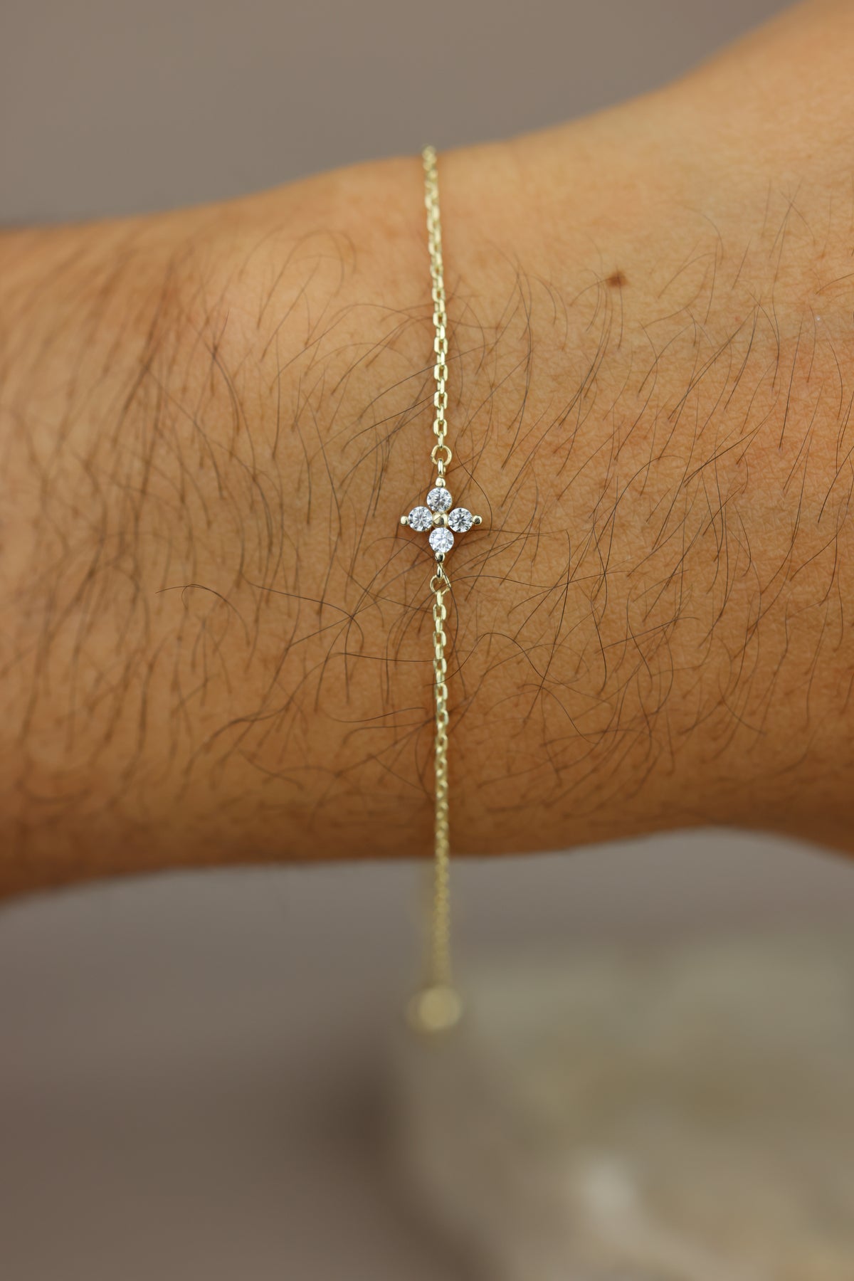 White little flower bracelet #600