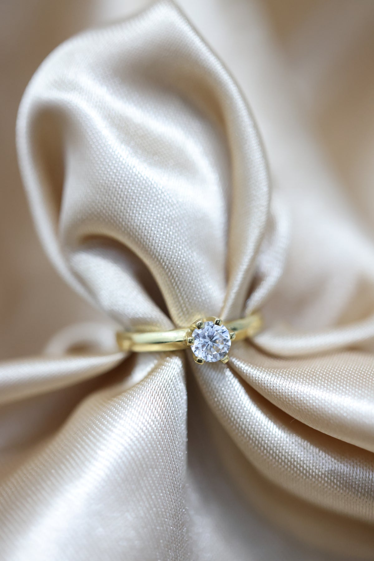 6-prong solitaire ring #aa21
