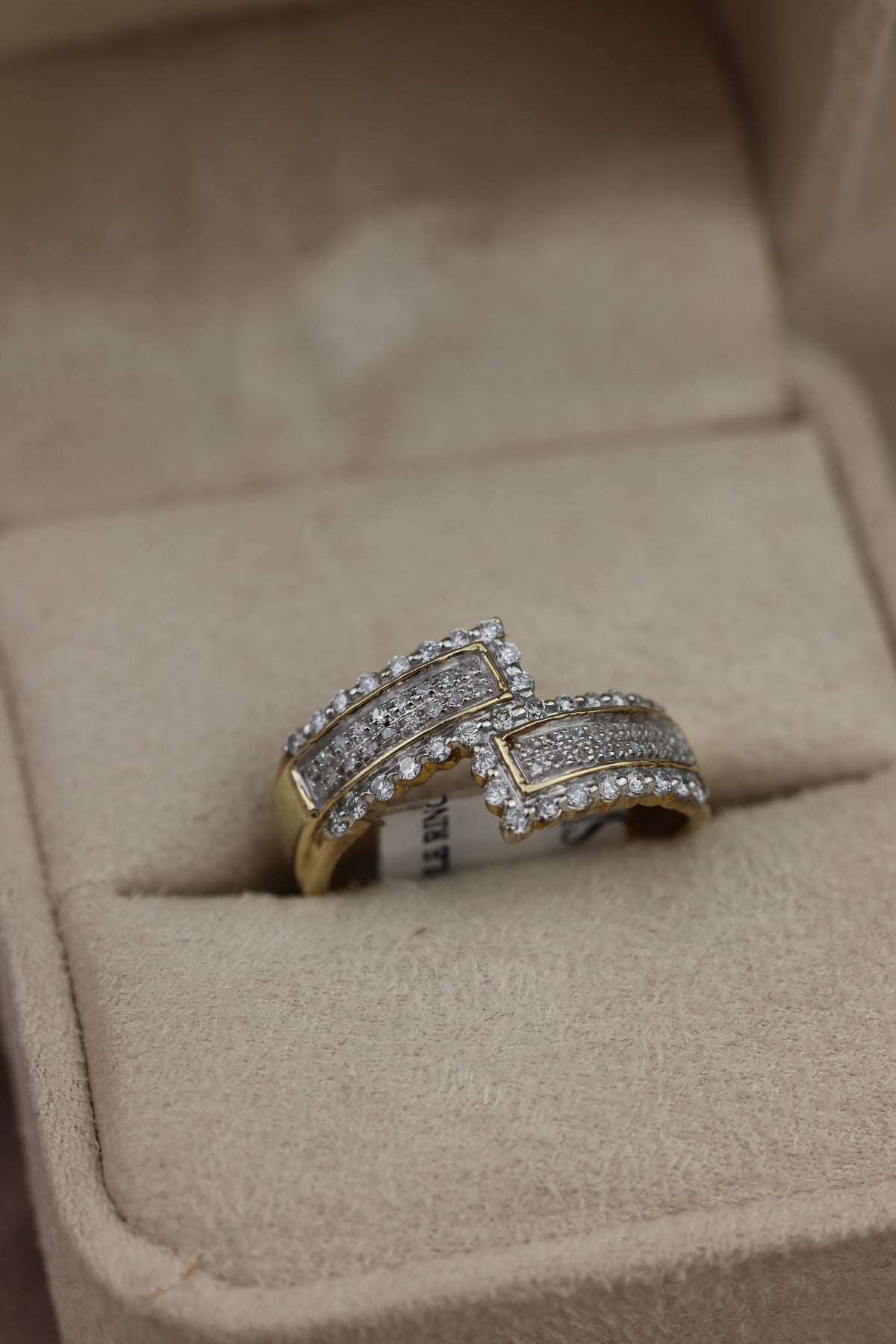 Fiorella ring