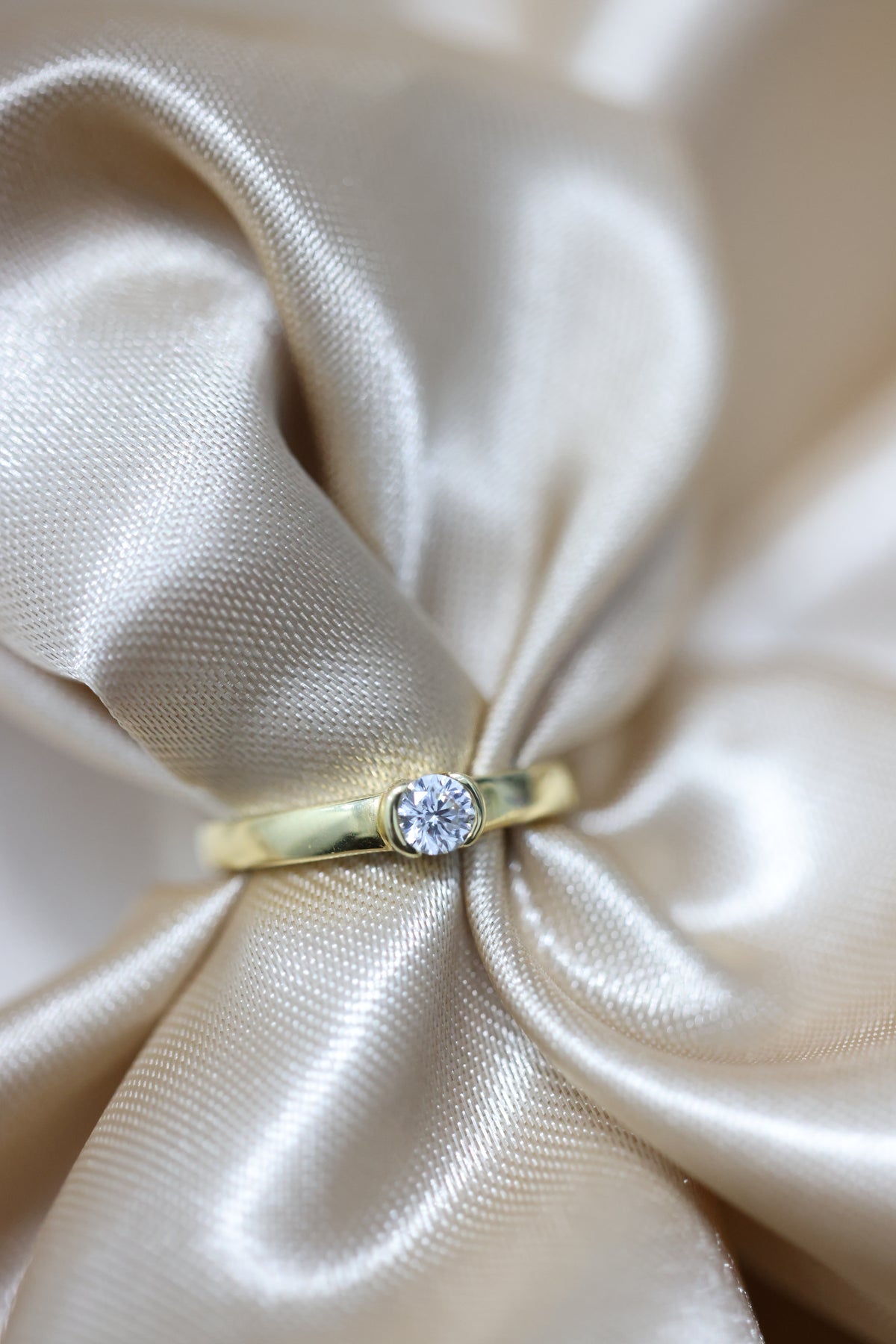 bezel-set solitaire ring #aa21