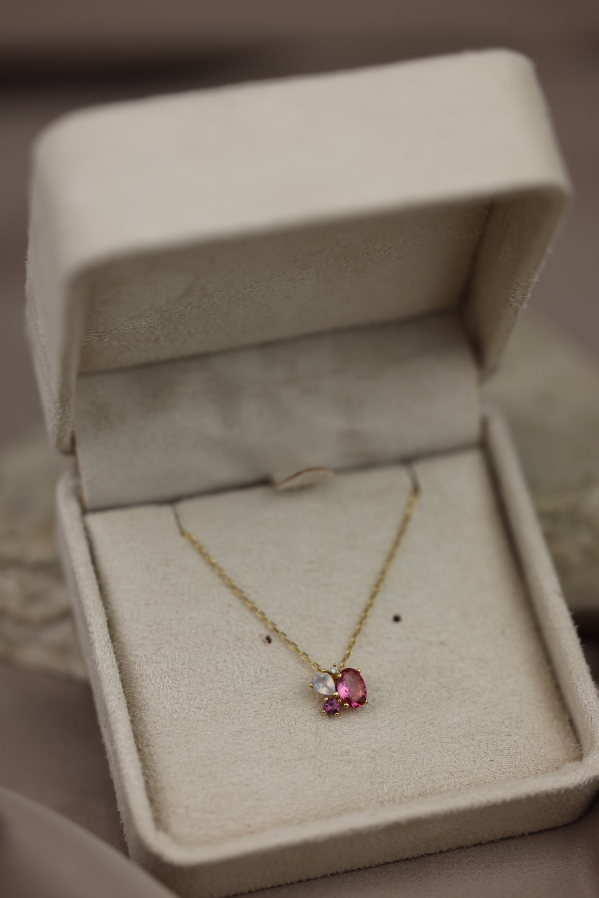 Pink topaz pendant necklace