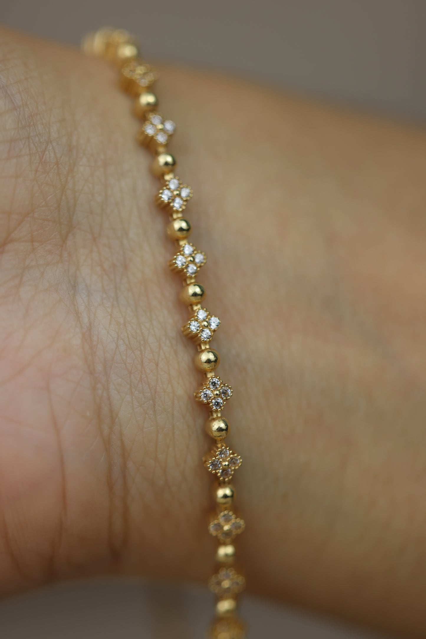 Pulsera de mini florecitas #538