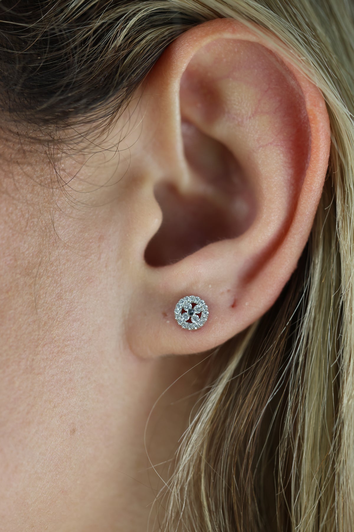 Diamond flower stud earrings