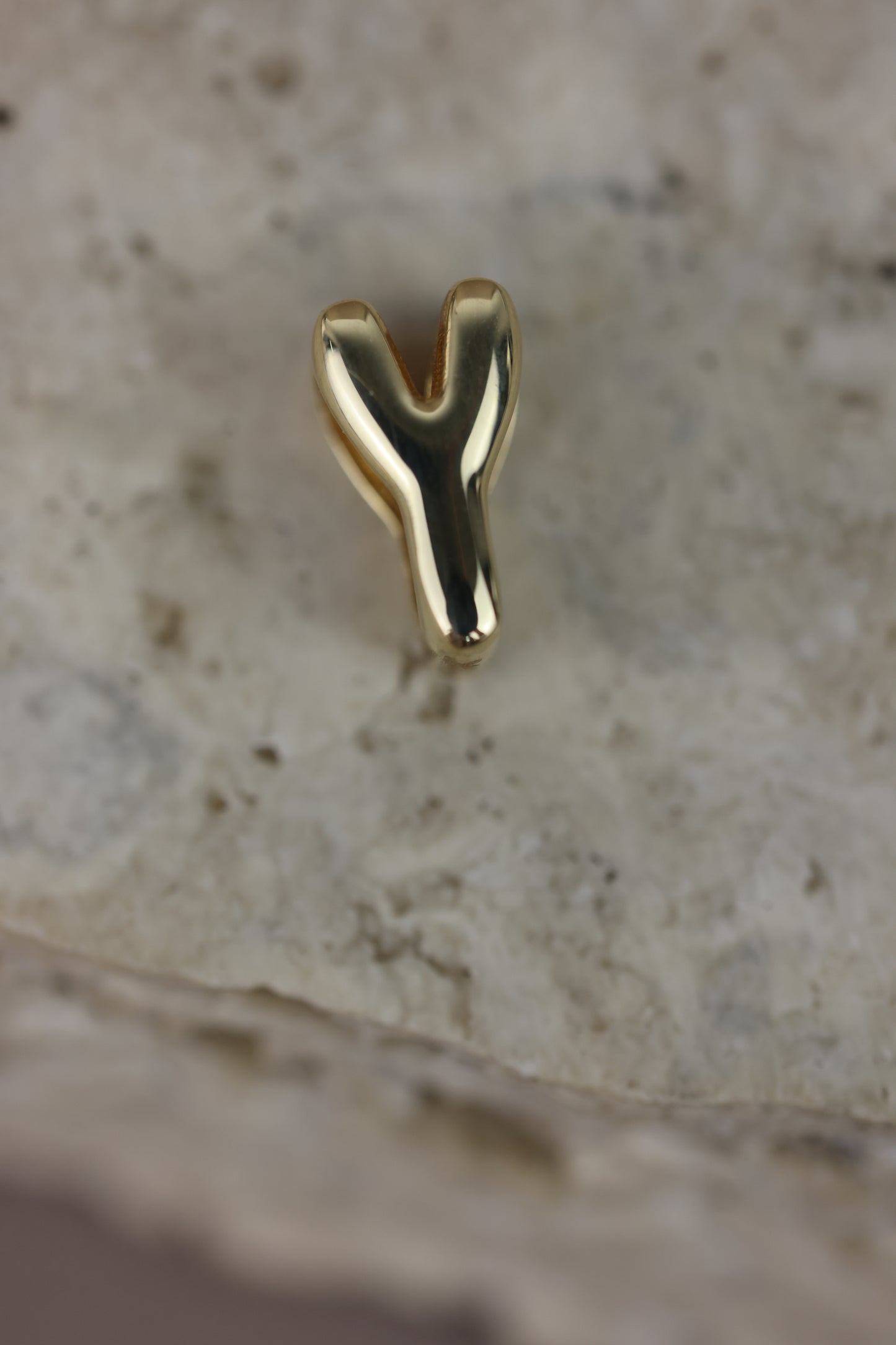 Iniciales chunky 18k