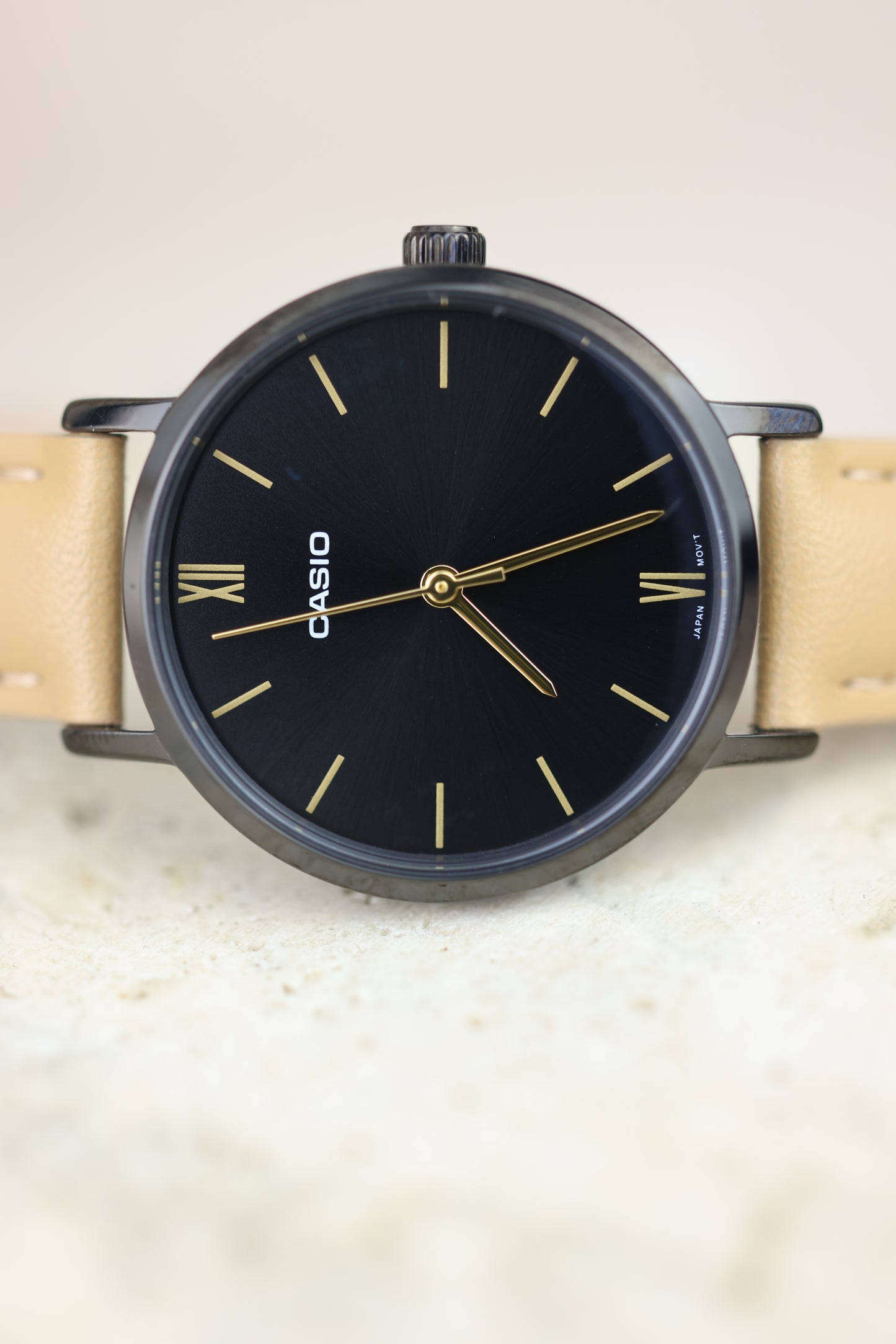 Reloj Casio crema #300