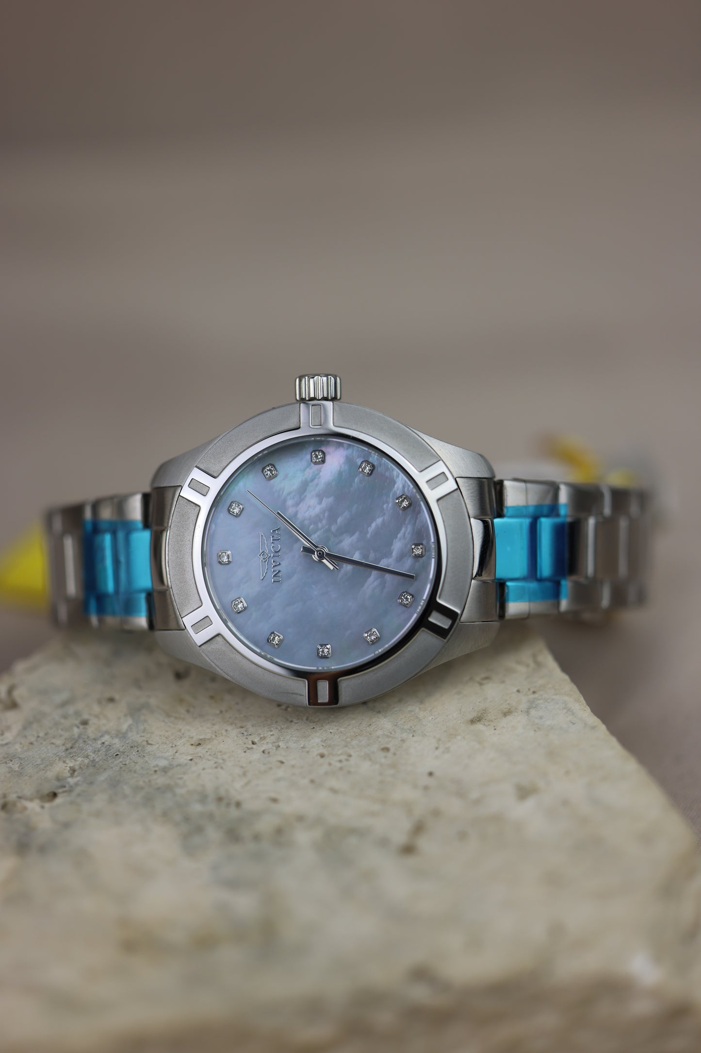Reloj Invicta tornasol #306