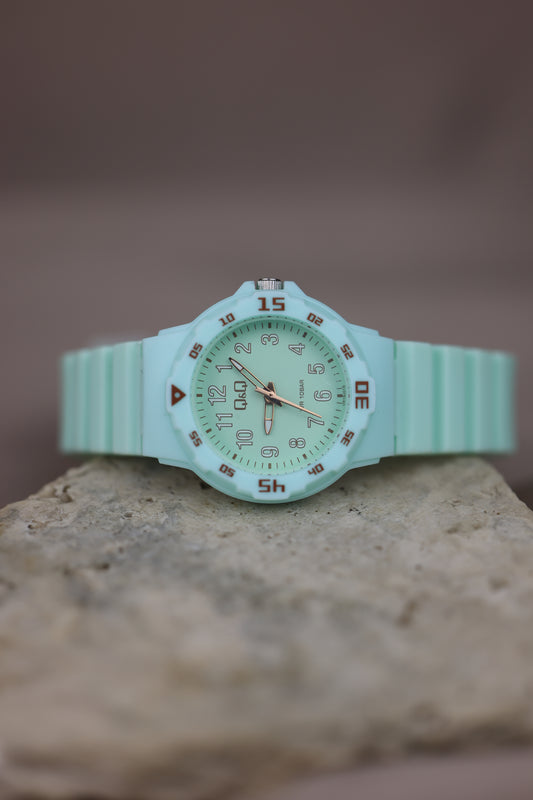 Reloj Q&Q verde aqua #313