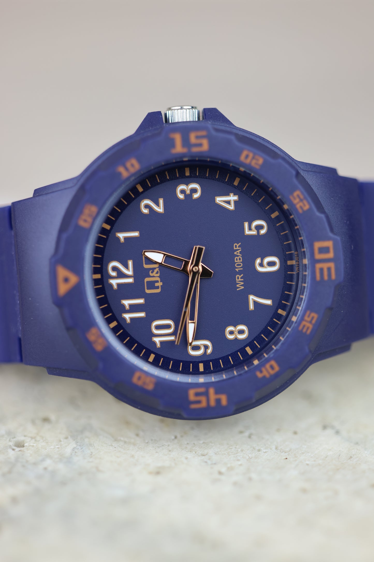 Reloj Q&Q azul marino #312