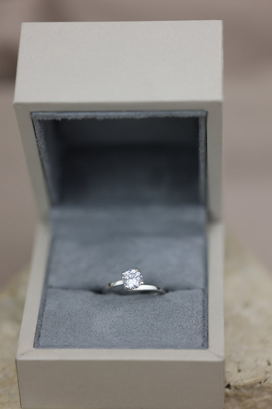 Anillo solitario 18k #373