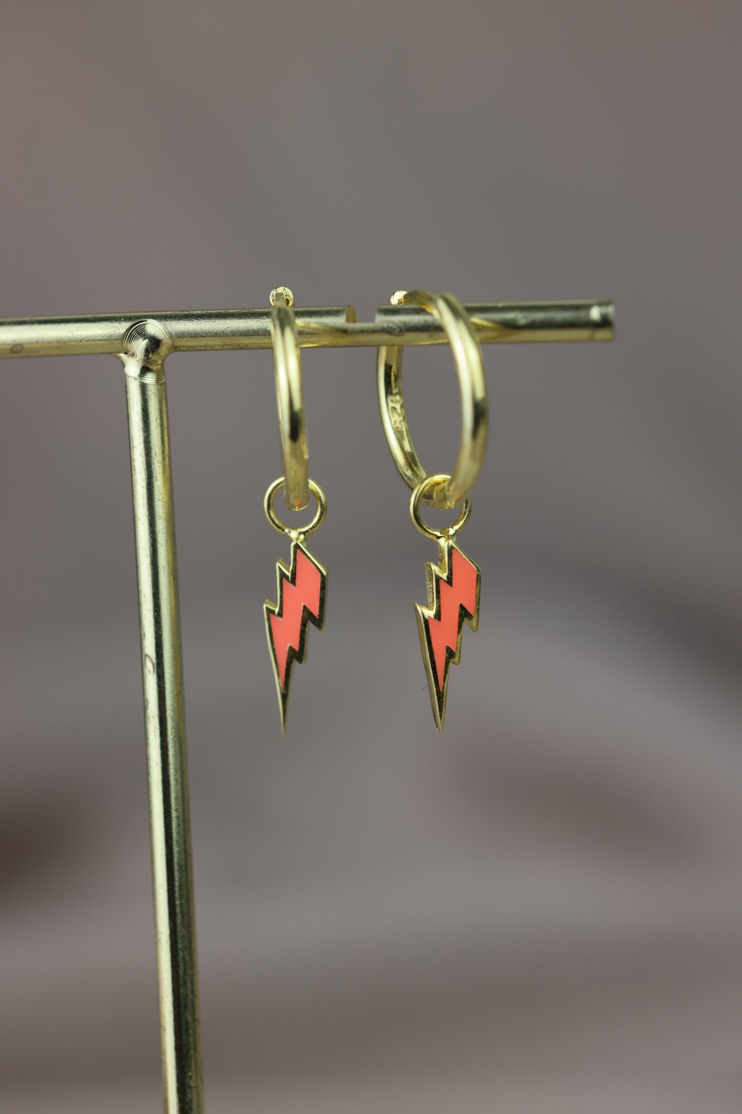 Argollas con dijes de trueno de colores #205|#207