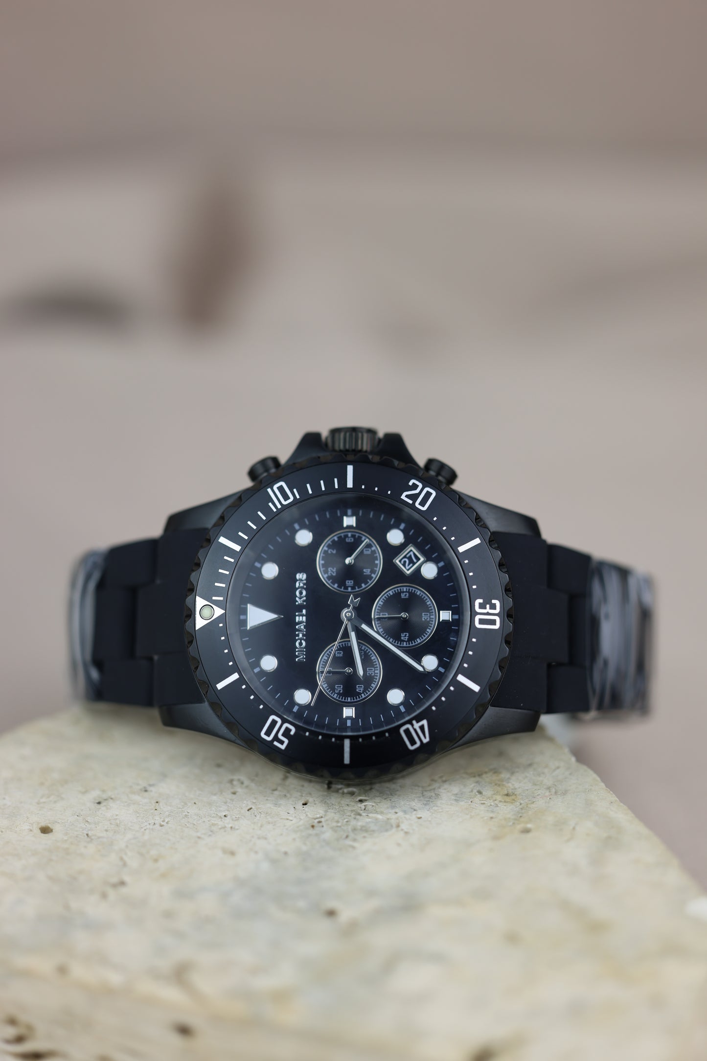 Reloj negro MK #406