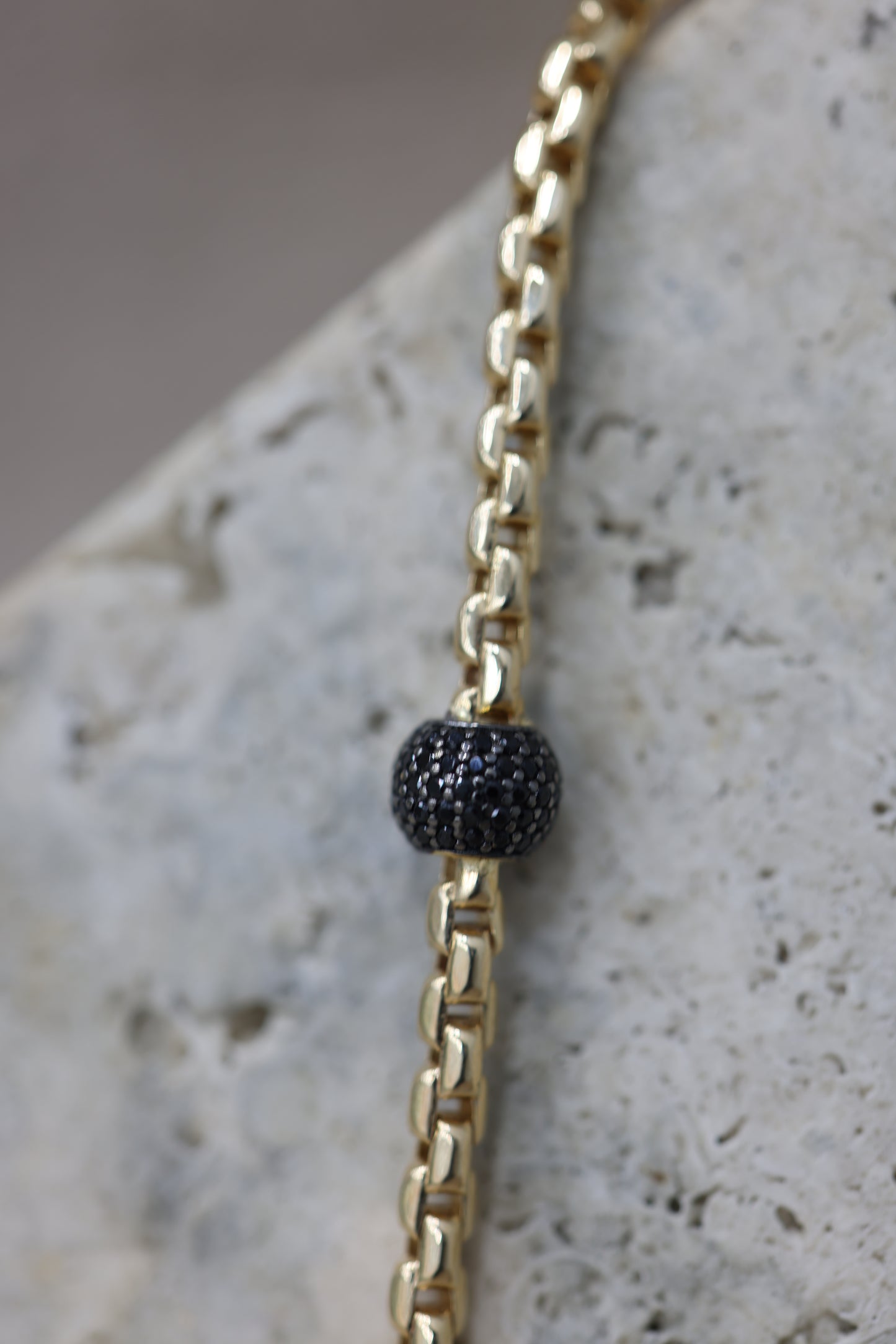 Pulsera bola de fuego negra #P1-24