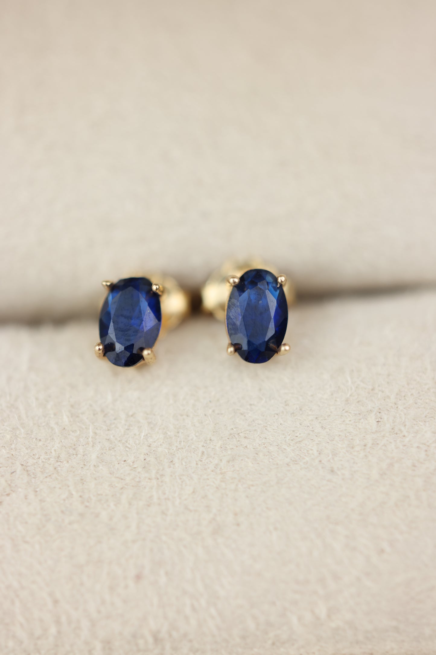 Aretes circón ovalado #518|#520
