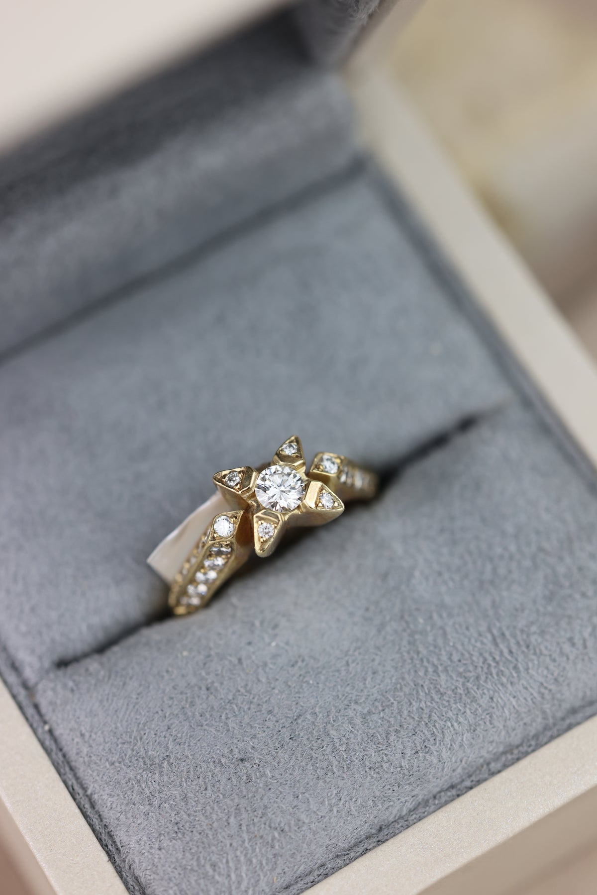 Diamond star ring