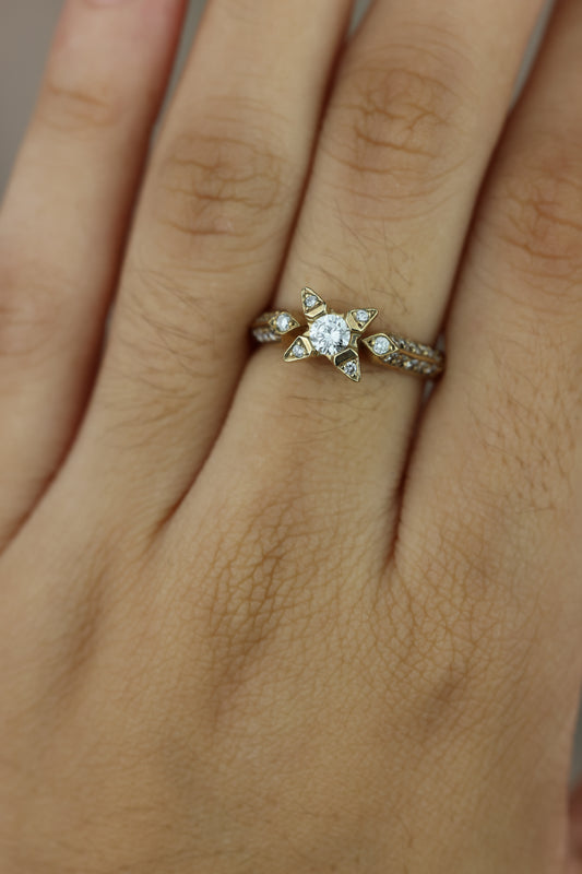 Diamond star ring