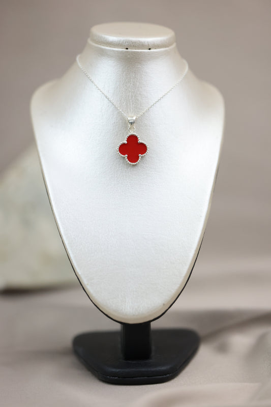 Collar con dije de flor roja #575