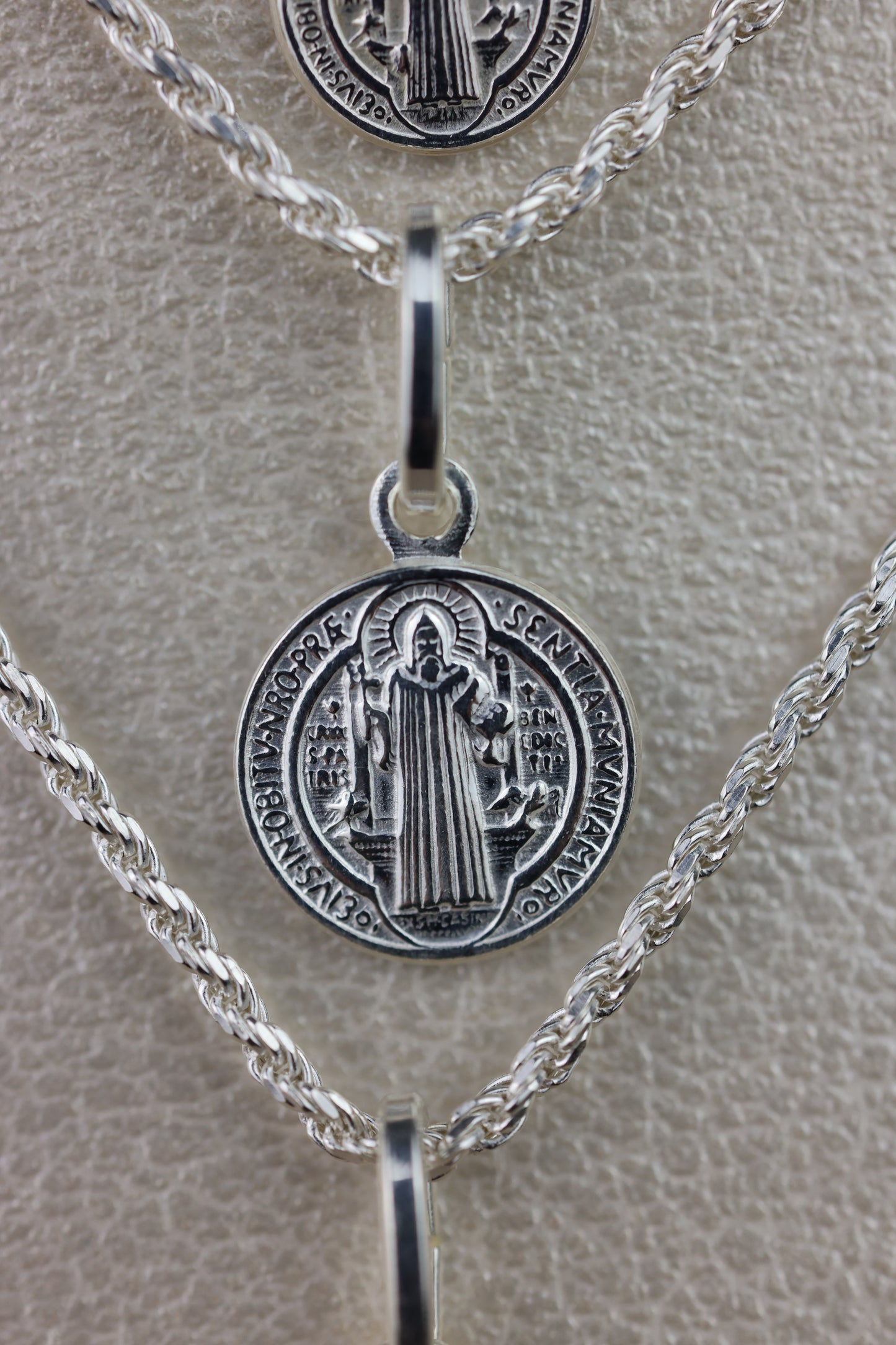 Medalla de San Benito con cadena tejido cordon grande #219|#220|#221
