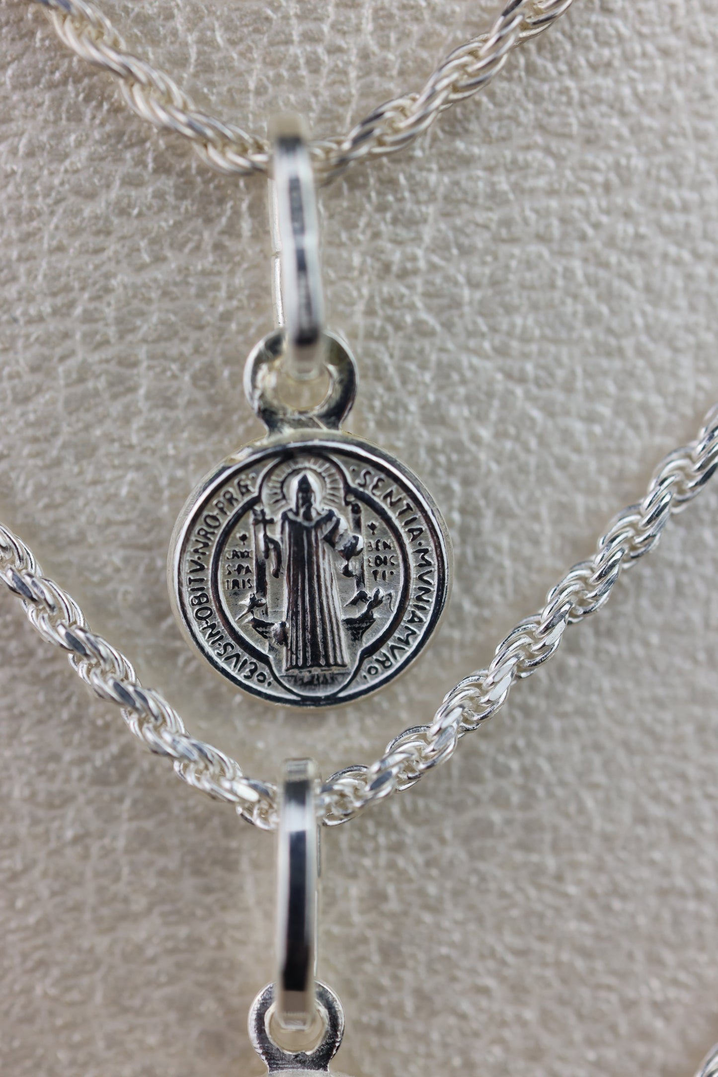 Medalla de San Benito con cadena tejido cordon grande #219|#220|#221