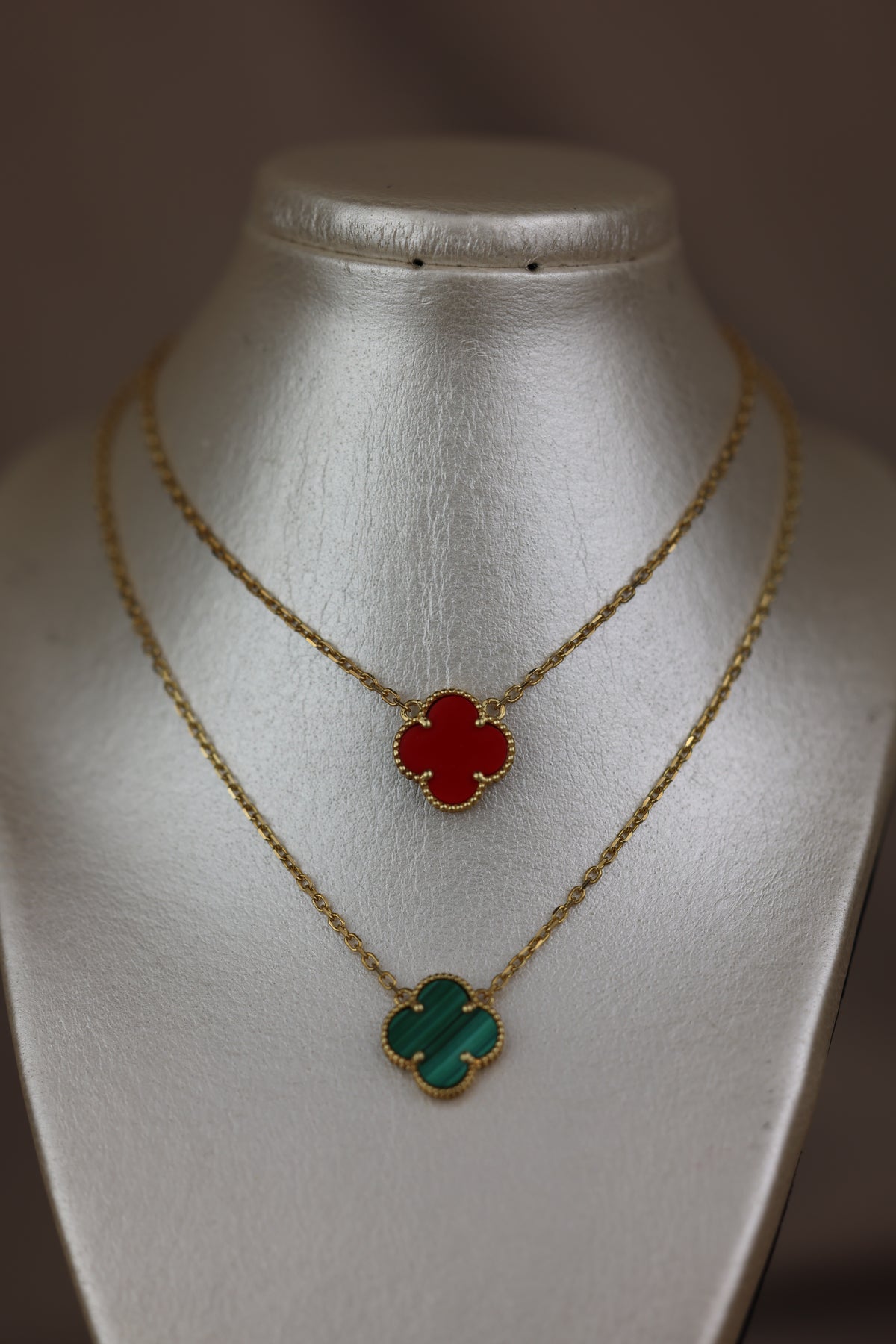 Collar con florecita #619
