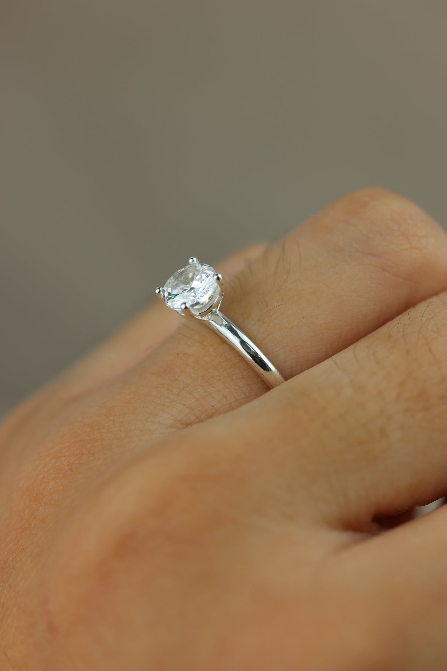 Anillo solitario Elara #235