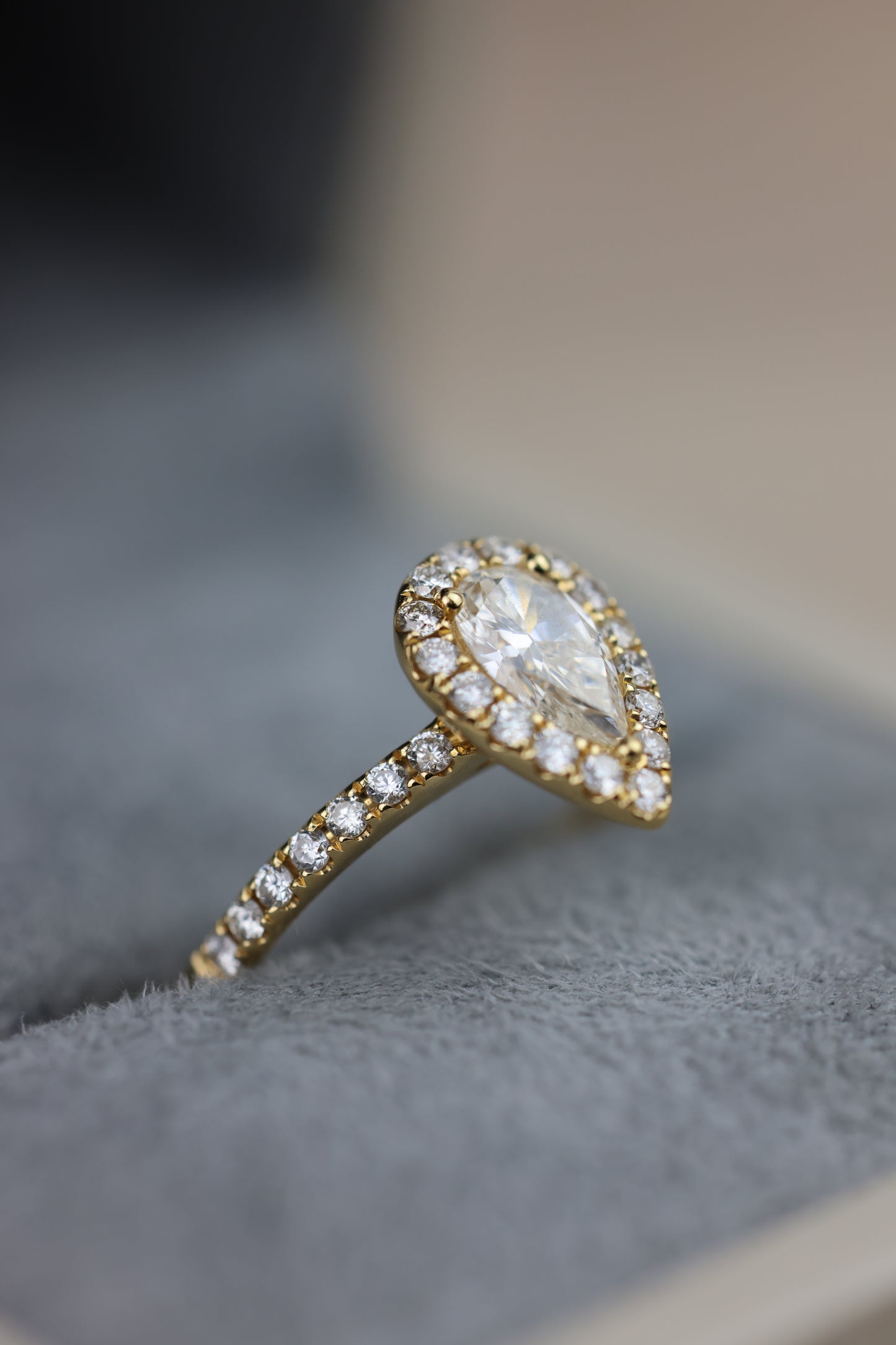 Oval cut Diamond o/a #21984