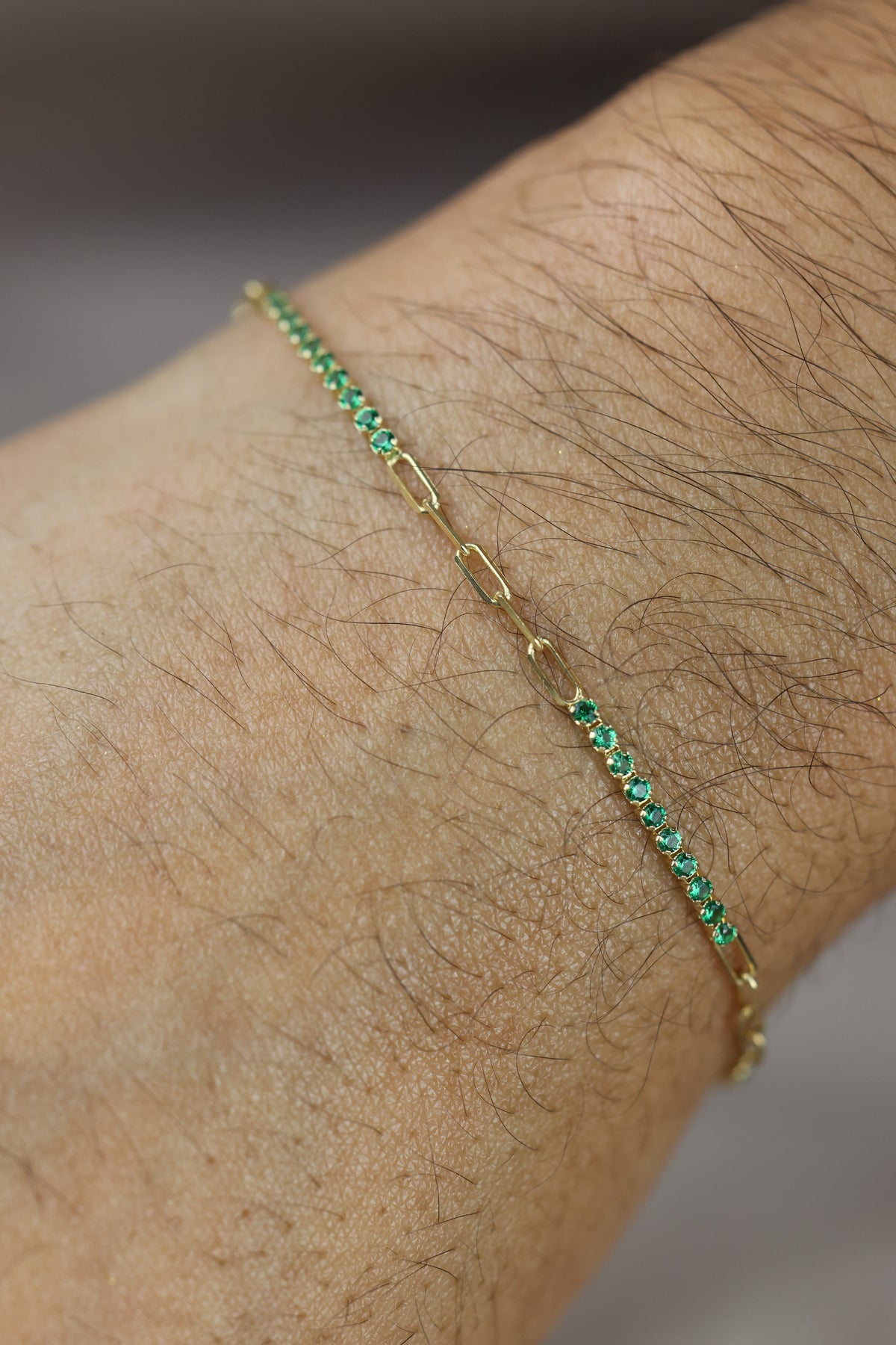 Tennis bracelet with paperclip