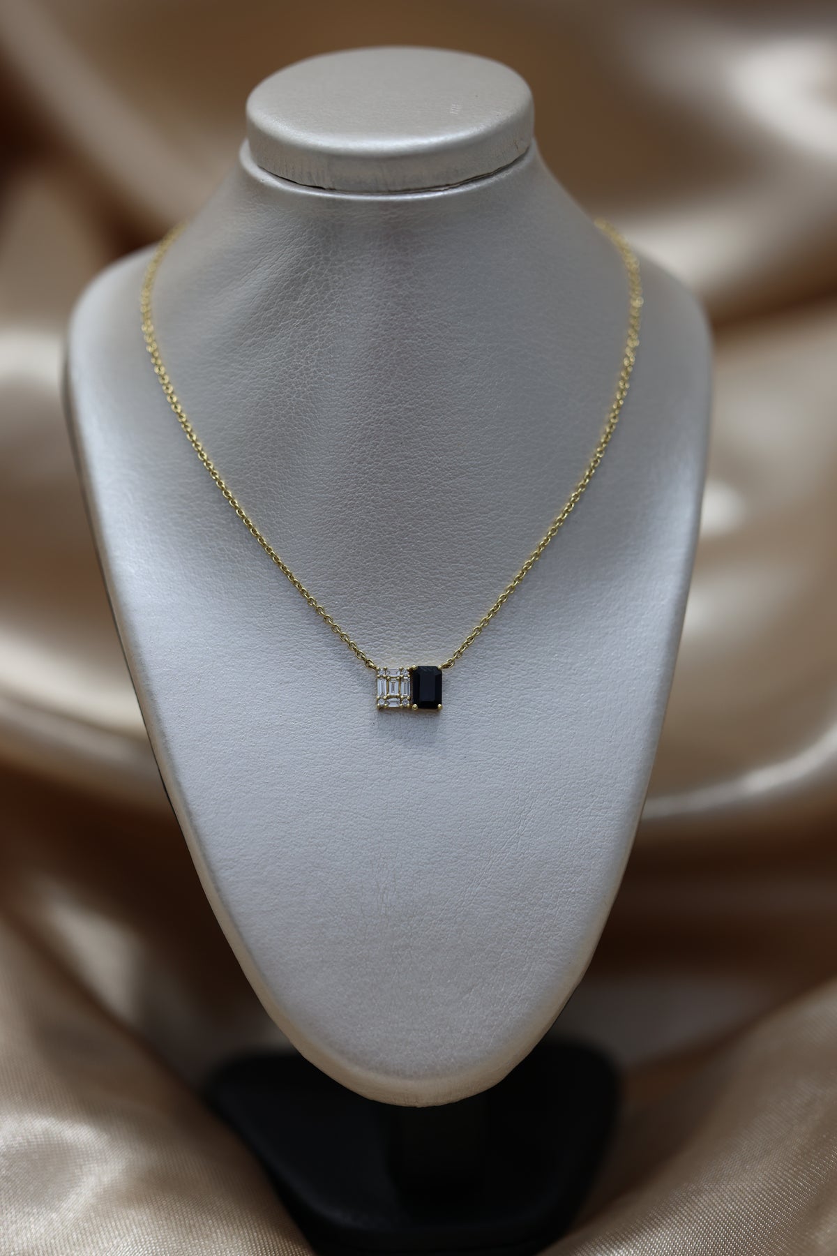 Diamond and sapphire #A50