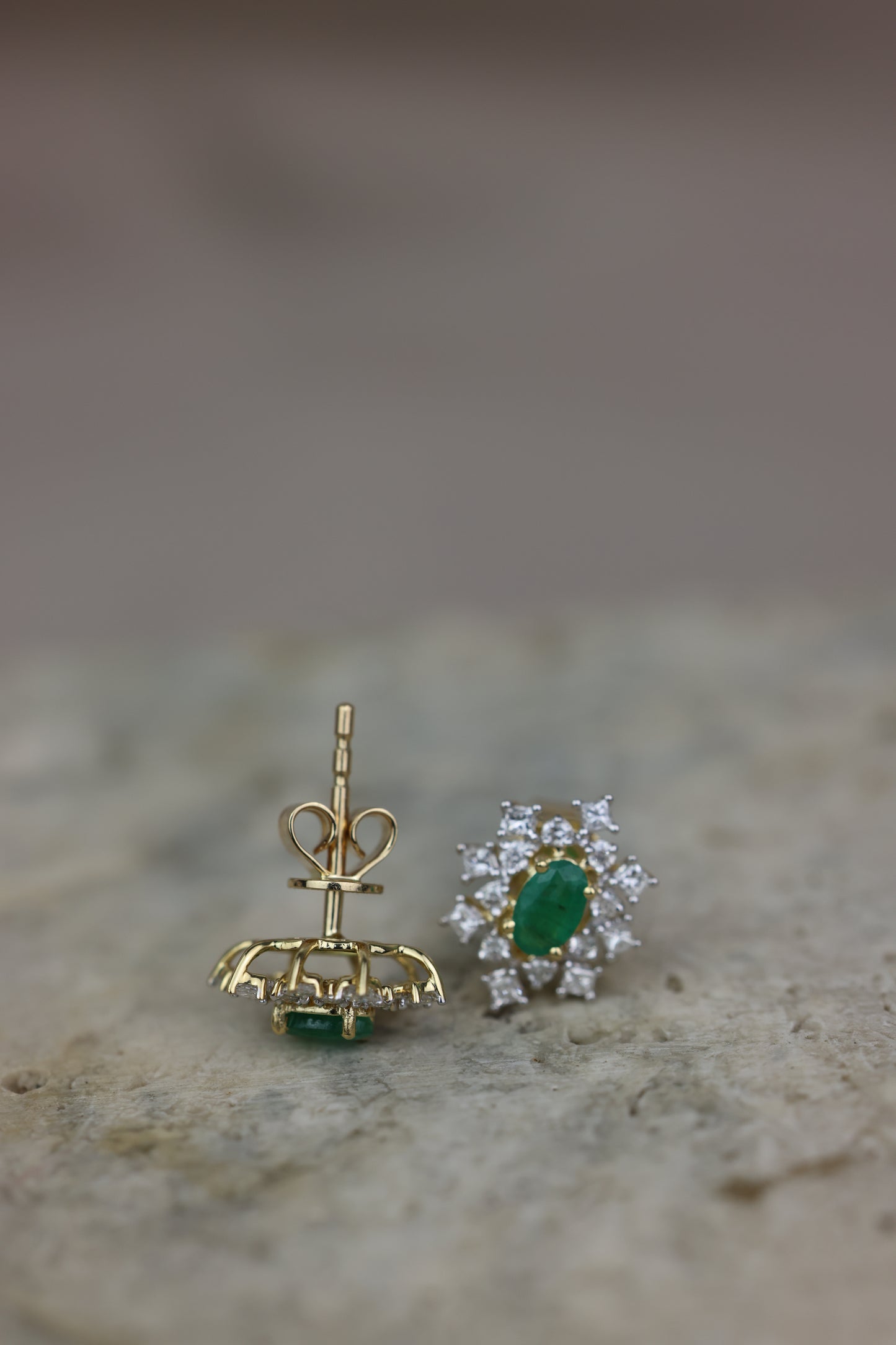 EMERALD EARRING (SNOW) O/A #15014