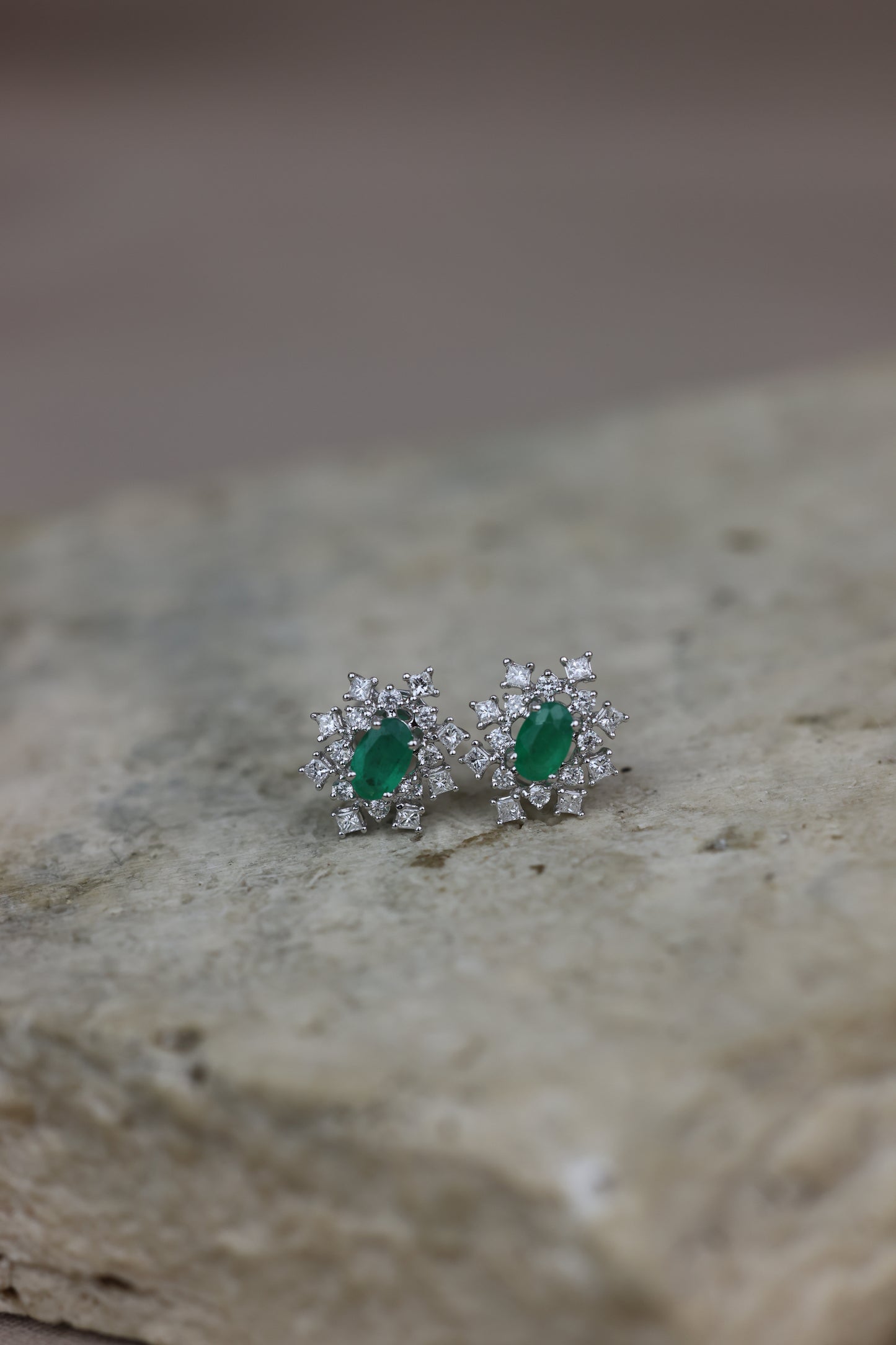 EMERALD EARRING (SNOW) O/B #15013