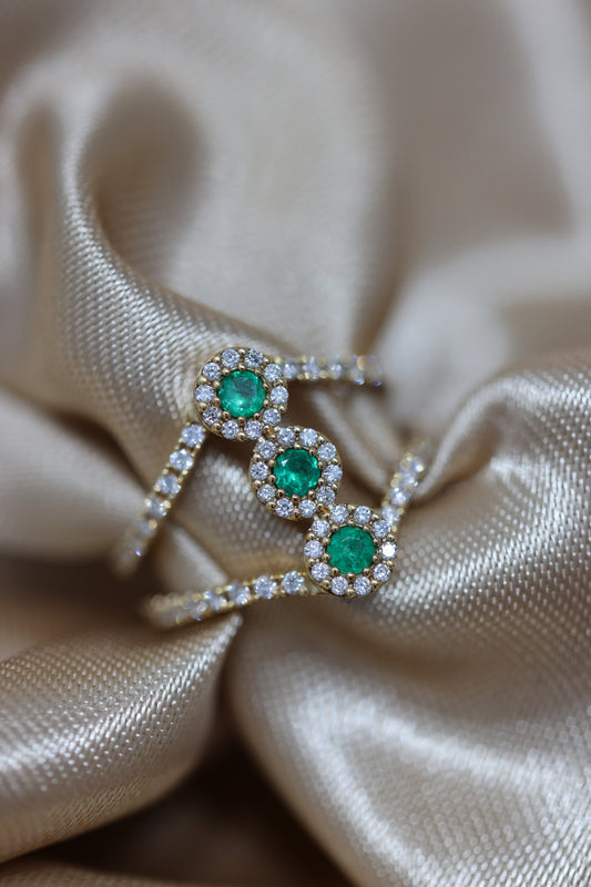 Majestic Emerald Ring
