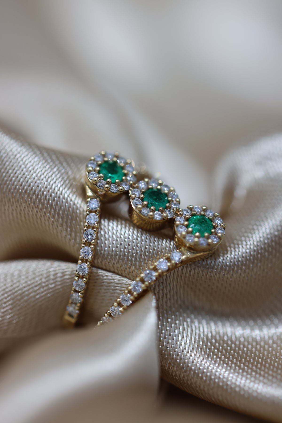 Majestic Emerald Ring