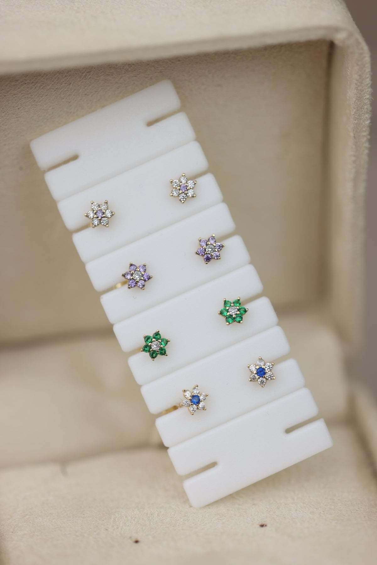 Aretes de bebe florecita #529