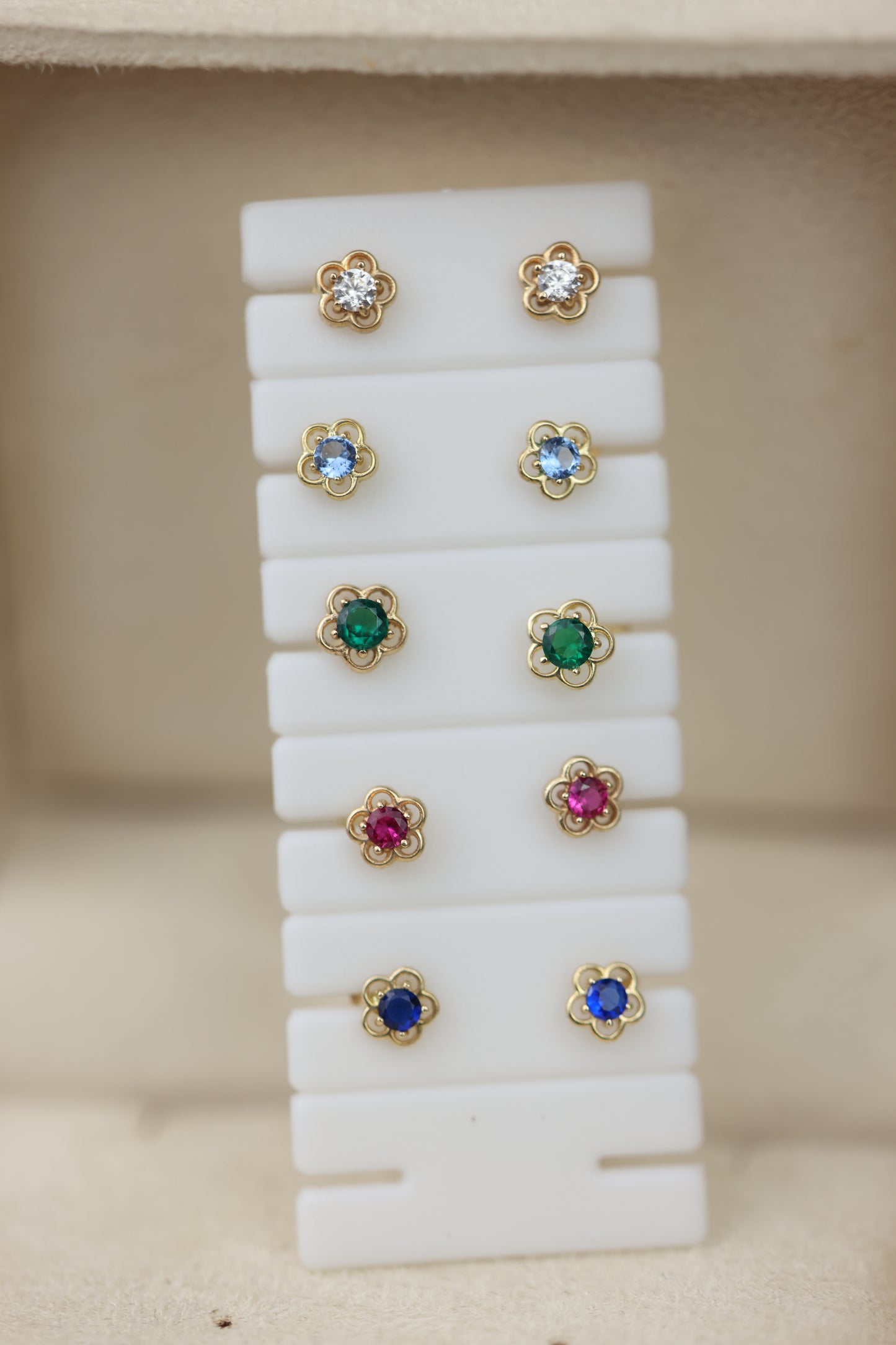 Aretes de florecita #528