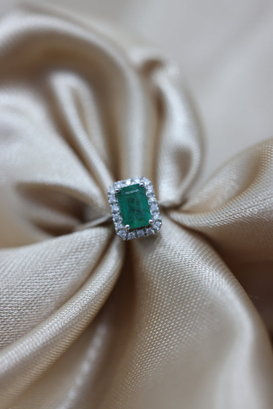 Emerald ring